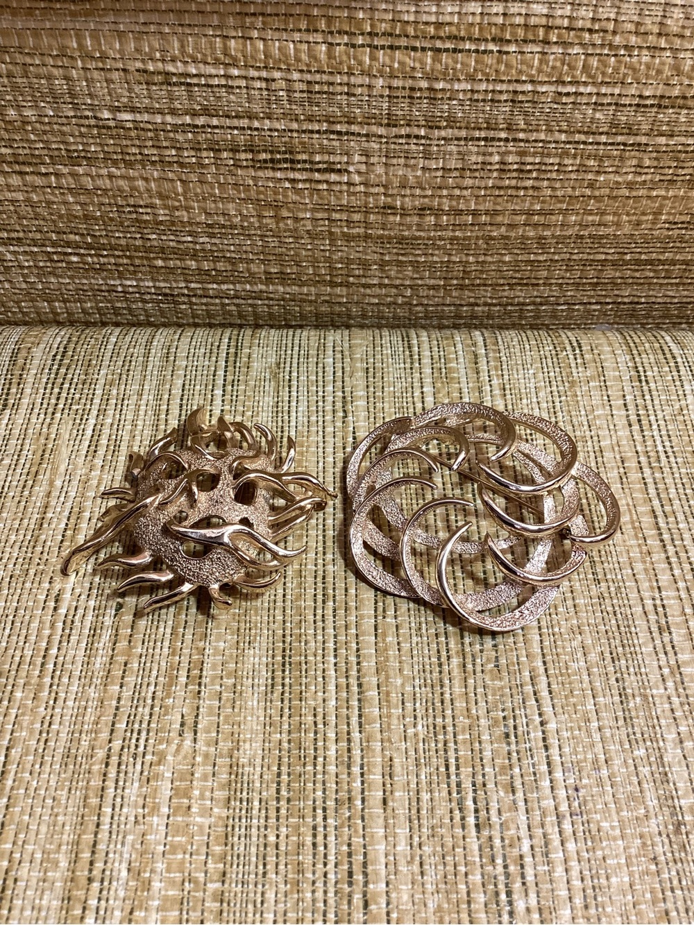Vintage Sarah Coventry Gold Decorative Brooch Pair - Sculptural Floral Design